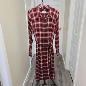 Universal Thread 100% Rayon Red Plaid Shirt Dress